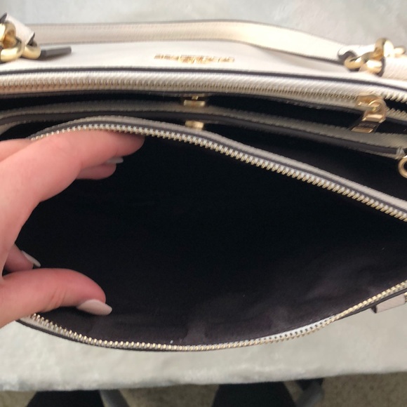 Coach White Bag - Picture 7 of 8